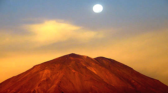 Sunset Over The Misti Volcano In Arequipa Peru